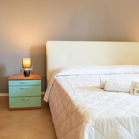 Sweet Holidays - Lemon - Casa Con Giardino A Pochi Minuti Da San Teodoro